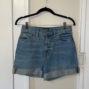 BDG Mom high rise shorts, size 26